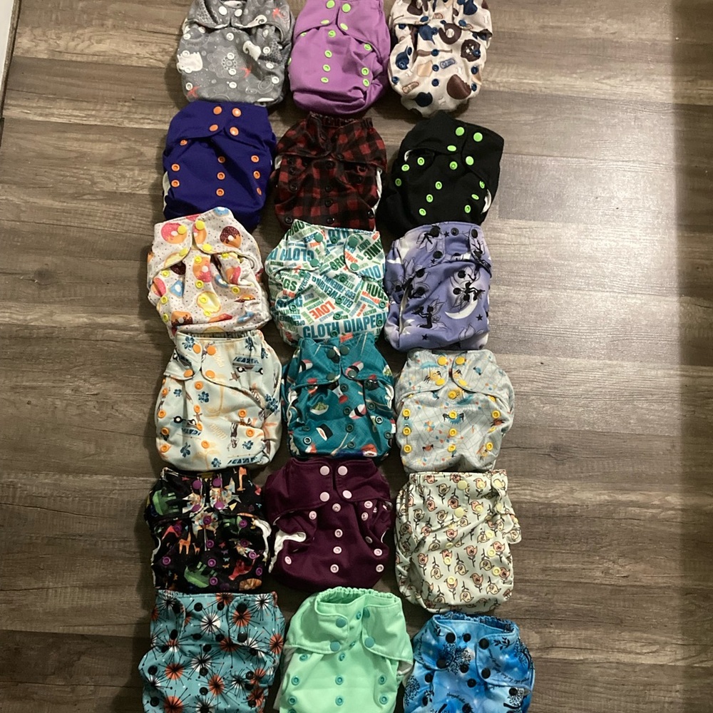 18 smartbottoms 2.0 in guc only few have edgewear that doesn’t affect function.